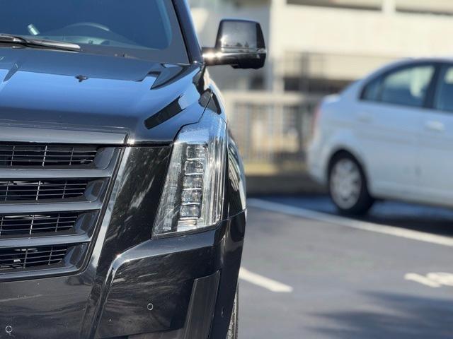 used 2020 Cadillac Escalade car, priced at $45,999