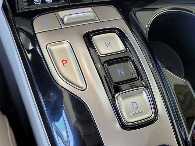 used 2024 Hyundai TUCSON Hybrid car, priced at $32,000