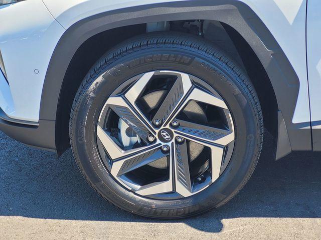 used 2024 Hyundai TUCSON Hybrid car, priced at $32,000