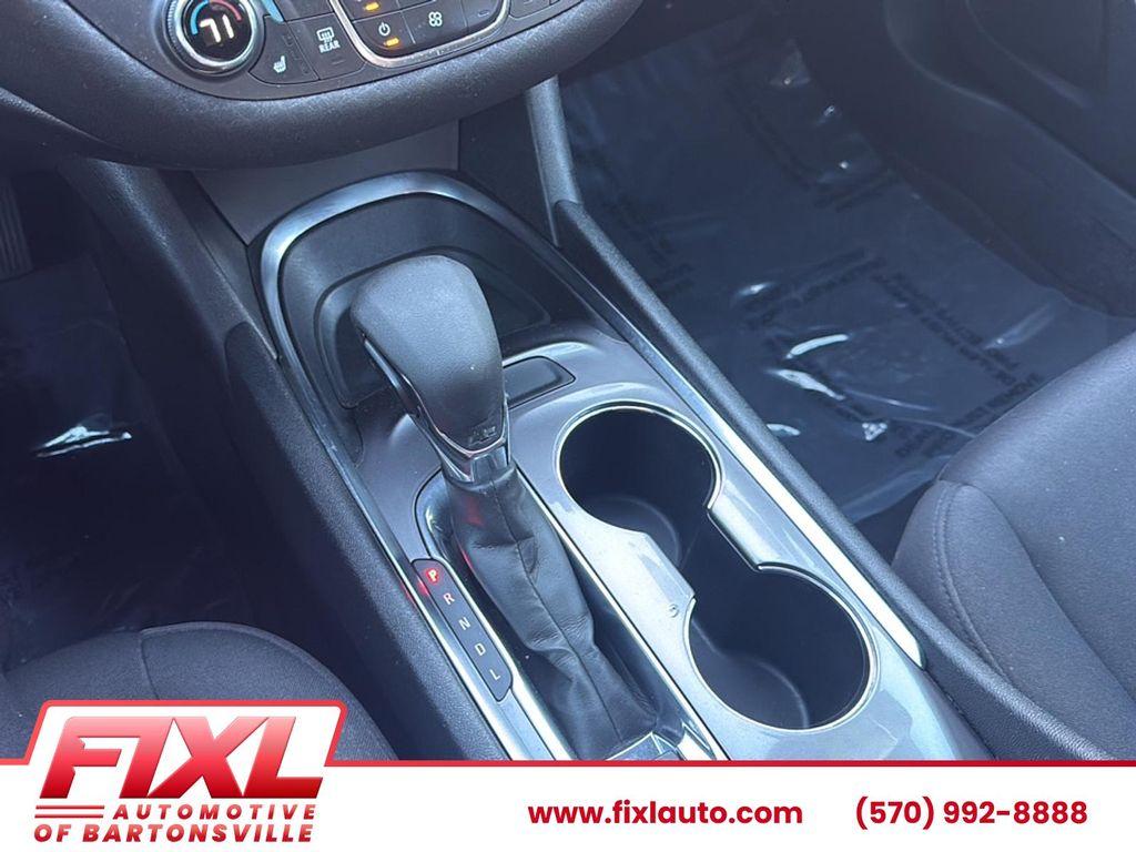 used 2022 Chevrolet Malibu car, priced at $17,660