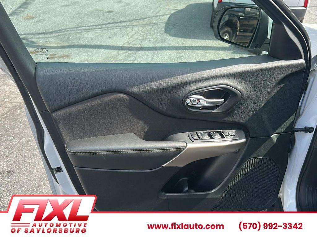 used 2018 Jeep Cherokee car, priced at $13,757