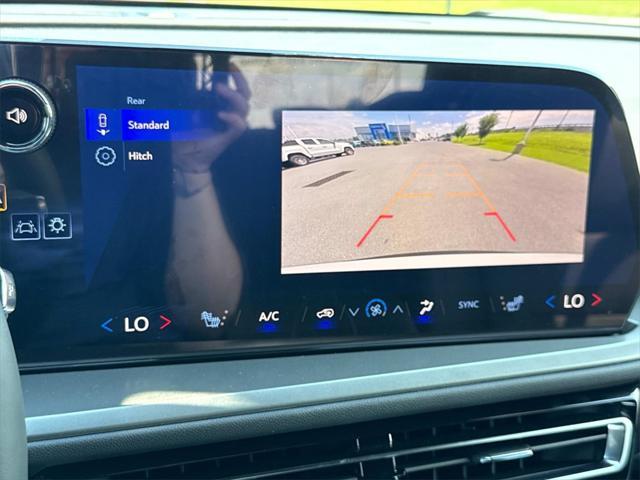 new 2025 Chevrolet Traverse car, priced at $45,703