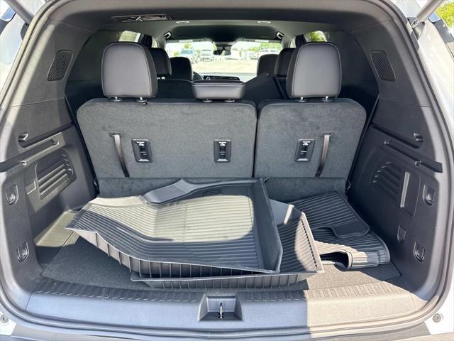 new 2025 Chevrolet Traverse car, priced at $45,703