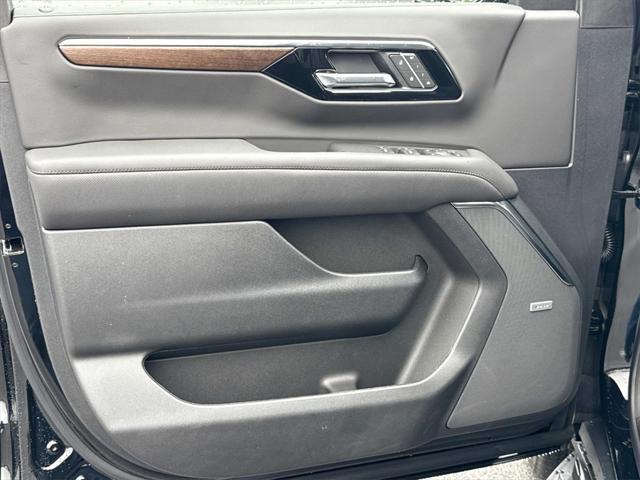 new 2025 Chevrolet Tahoe car, priced at $86,515