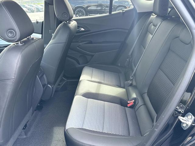 new 2025 Chevrolet Trax car, priced at $26,945