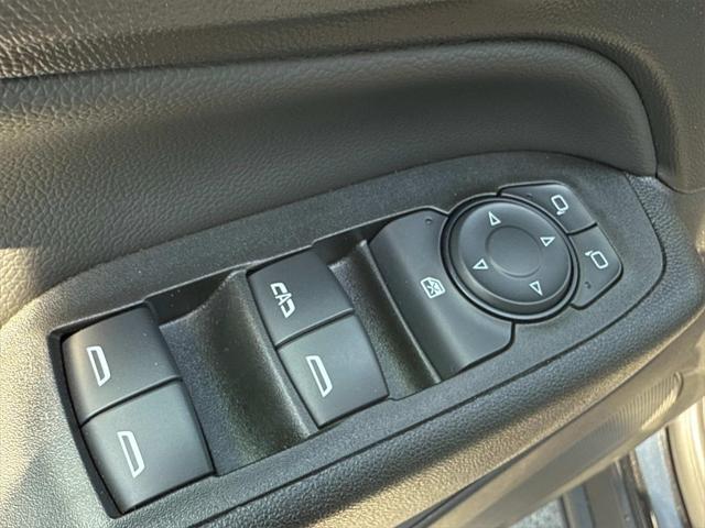 used 2022 Chevrolet Equinox car, priced at $22,266