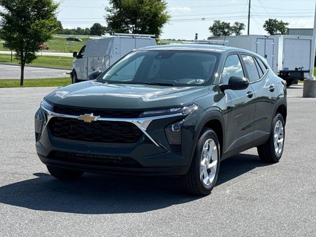 new 2025 Chevrolet Trax car, priced at $23,470