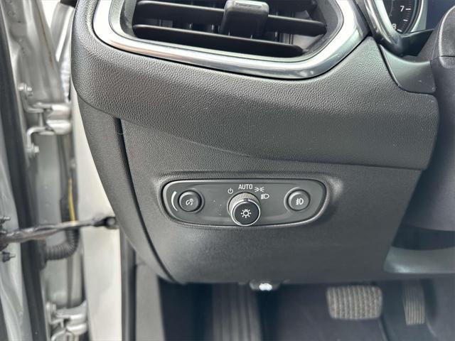 used 2021 Chevrolet Equinox car, priced at $23,456