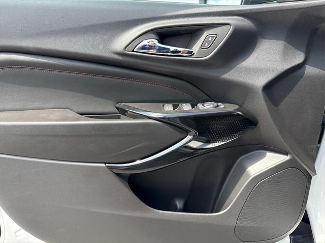 new 2025 Chevrolet Trax car, priced at $26,600
