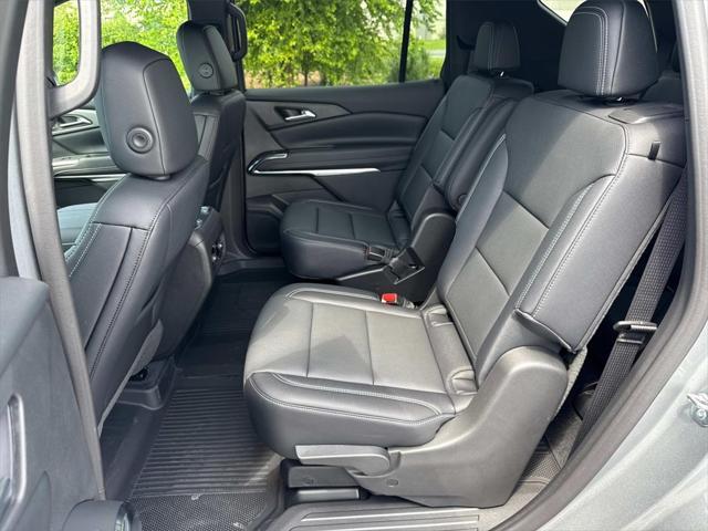 new 2025 Chevrolet Traverse car, priced at $46,835
