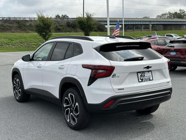 new 2025 Chevrolet Trax car, priced at $26,040