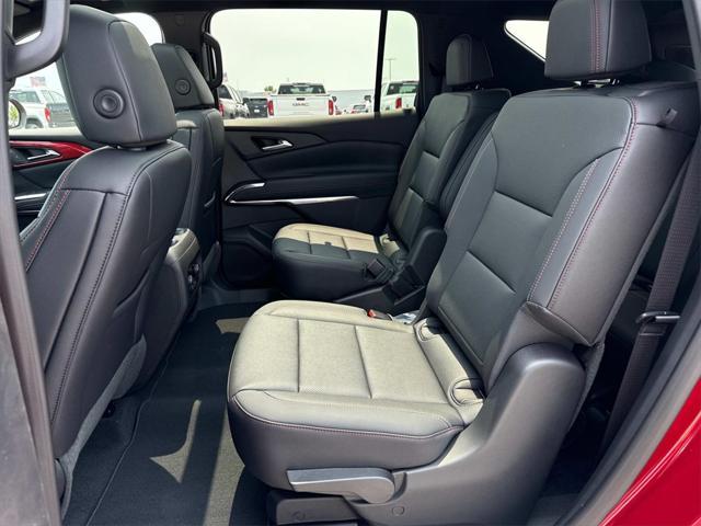 new 2025 Chevrolet Traverse car, priced at $51,680
