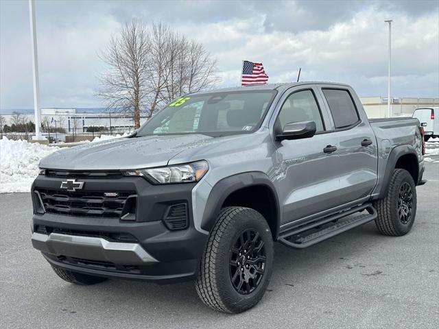 new 2025 Chevrolet Colorado car, priced at $41,995