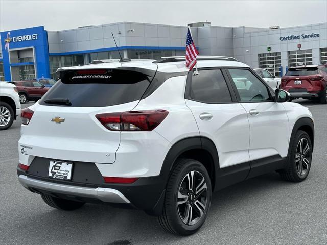 new 2025 Chevrolet TrailBlazer car, priced at $27,175