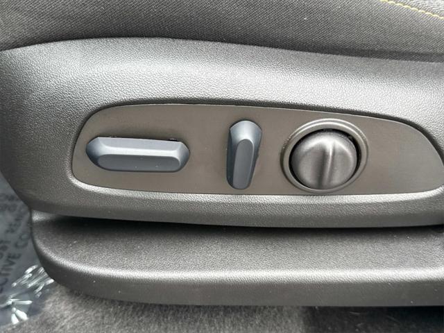 used 2023 Chevrolet Equinox car, priced at $22,540