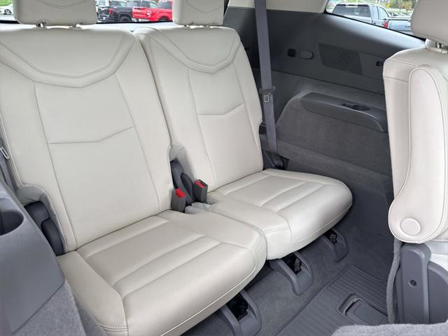 used 2022 Cadillac XT6 car, priced at $37,060