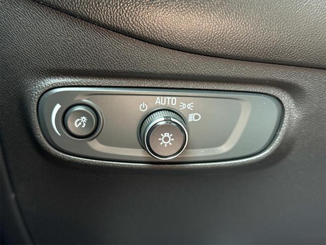 used 2022 Chevrolet Equinox car, priced at $25,582