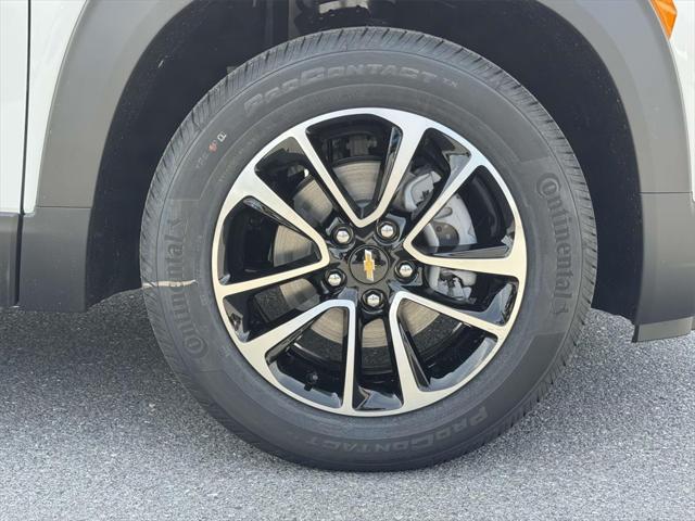 new 2025 Chevrolet TrailBlazer car, priced at $25,477
