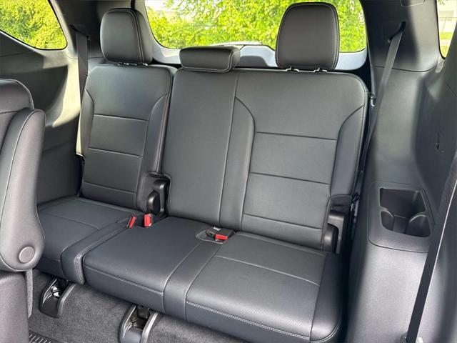 new 2025 Chevrolet Traverse car, priced at $46,310