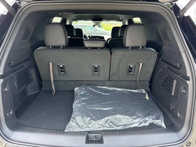 new 2025 Chevrolet Traverse car, priced at $46,310