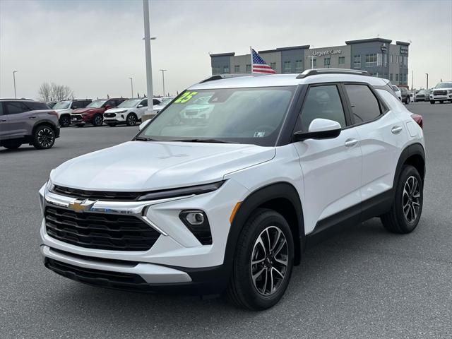 new 2025 Chevrolet TrailBlazer car, priced at $24,745