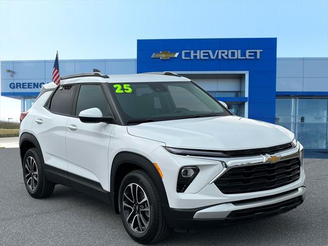 new 2025 Chevrolet TrailBlazer car, priced at $24,745