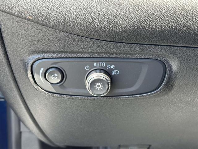 used 2022 Chevrolet Equinox car, priced at $23,153