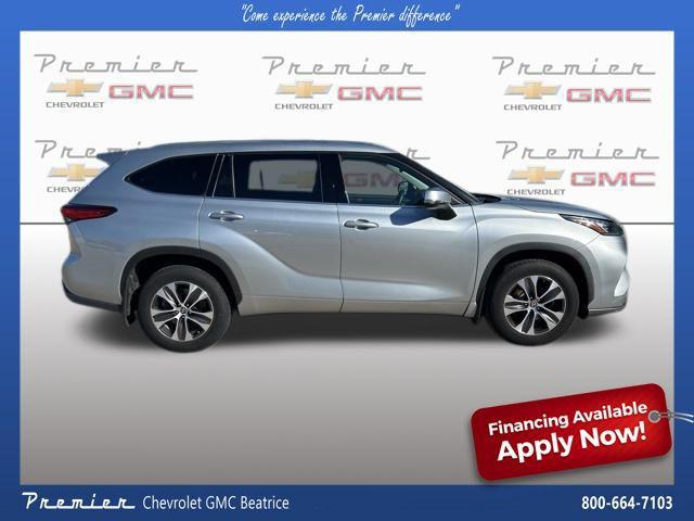 used 2020 Toyota Highlander car, priced at $24,000