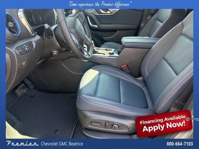 new 2025 Chevrolet Blazer car