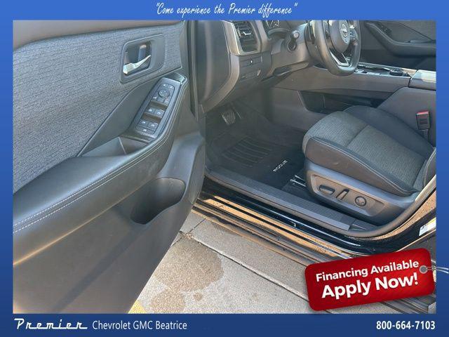 used 2022 Nissan Rogue car, priced at $17,819