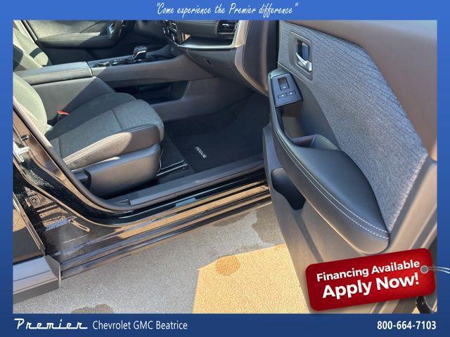 used 2022 Nissan Rogue car, priced at $17,819