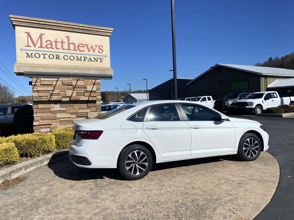 used 2024 Volkswagen Jetta car, priced at $17,994