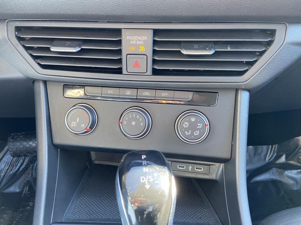 used 2024 Volkswagen Jetta car, priced at $17,994