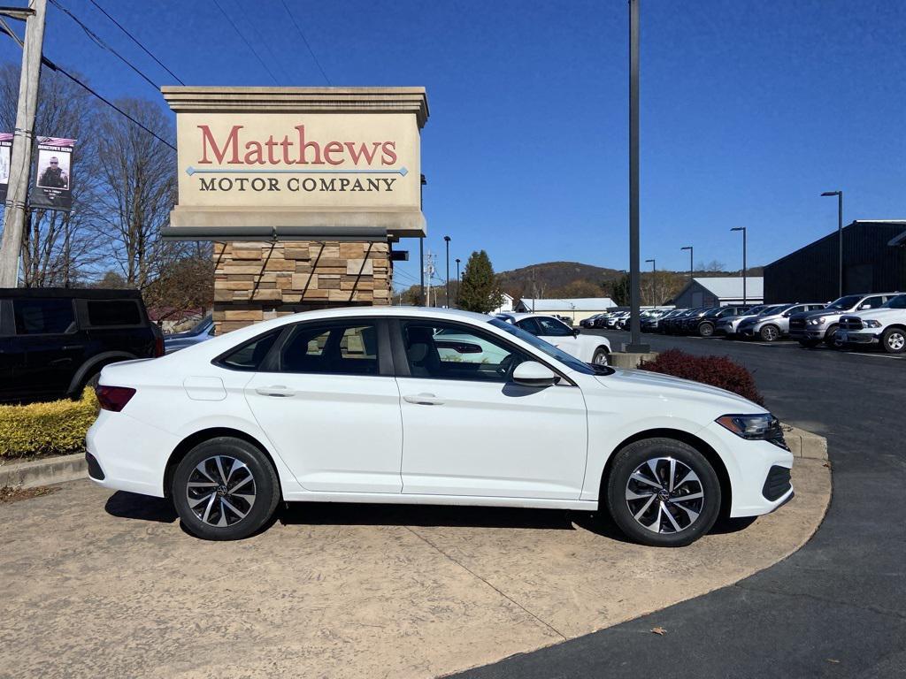 used 2024 Volkswagen Jetta car, priced at $17,994