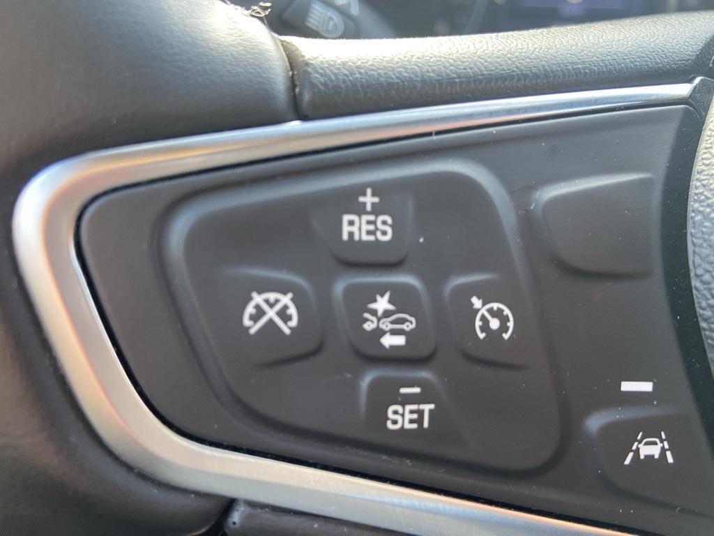 used 2024 Chevrolet Equinox car, priced at $22,995