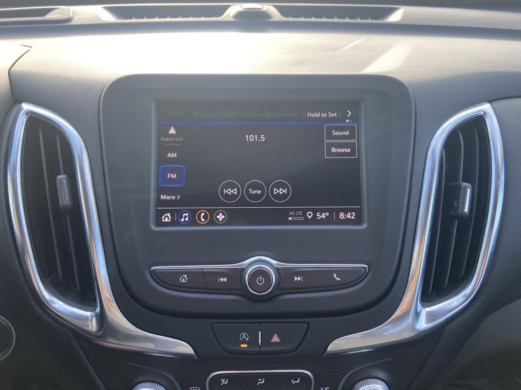 used 2024 Chevrolet Equinox car, priced at $22,995