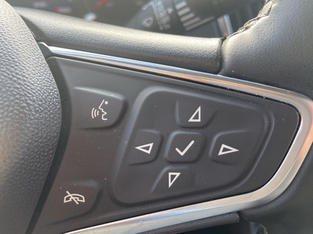 used 2024 Chevrolet Equinox car, priced at $22,995