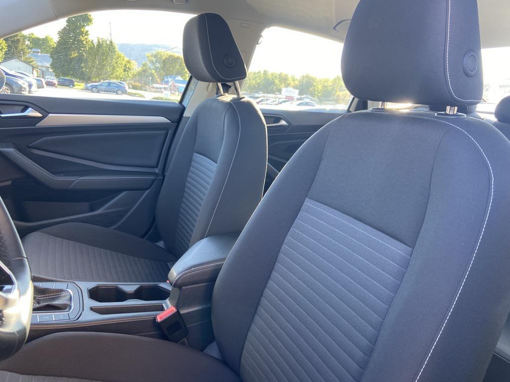 used 2024 Volkswagen Jetta car, priced at $17,994