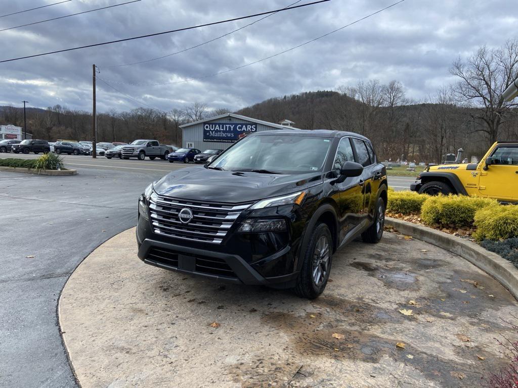 used 2024 Nissan Rogue car, priced at $21,995