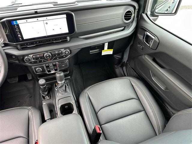 new 2025 Jeep Gladiator car, priced at $48,855