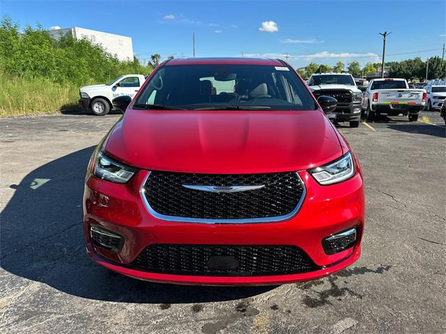 new 2025 Chrysler Pacifica car, priced at $49,110