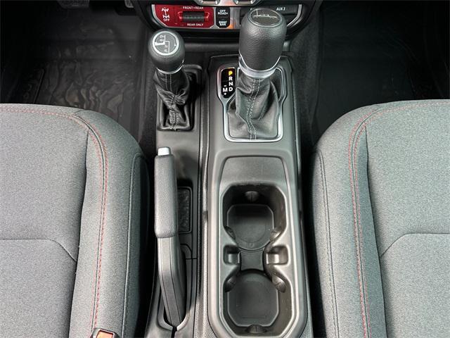 new 2025 Jeep Gladiator car, priced at $60,040