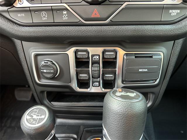 new 2025 Jeep Wrangler car, priced at $53,740