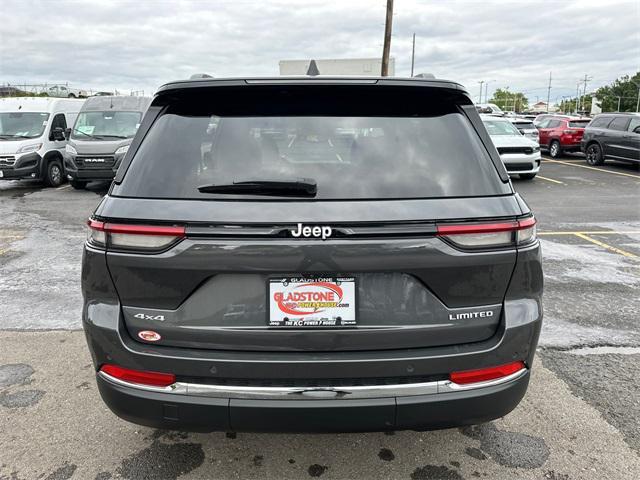 used 2024 Jeep Grand Cherokee car, priced at $40,980