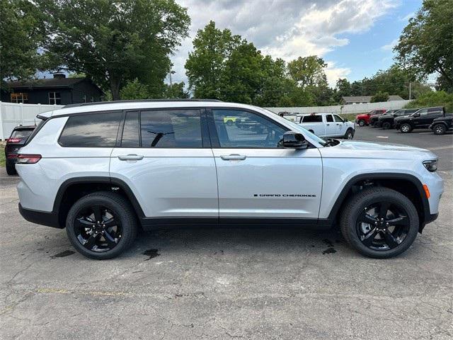 new 2025 Jeep Grand Cherokee L car, priced at $54,835