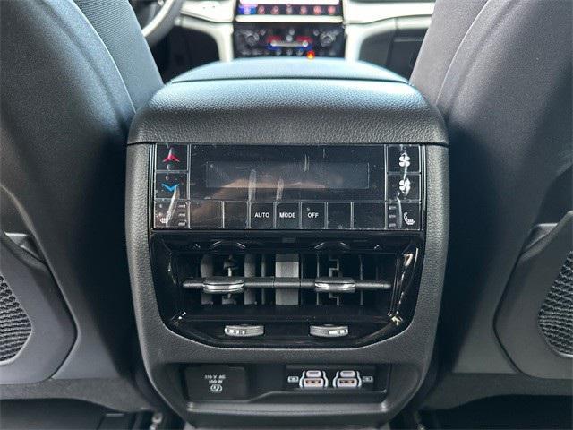 new 2025 Jeep Grand Cherokee L car, priced at $54,835