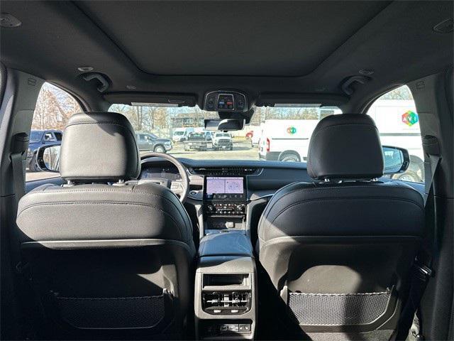 new 2025 Jeep Grand Cherokee car, priced at $55,360