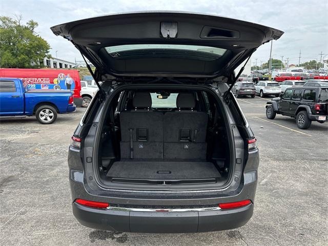 new 2024 Jeep Grand Cherokee L car, priced at $44,925