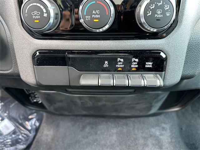 new 2025 Ram 1500 car, priced at $46,365