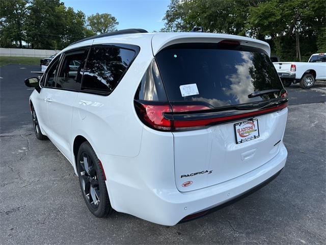 new 2026 Chrysler Pacifica car